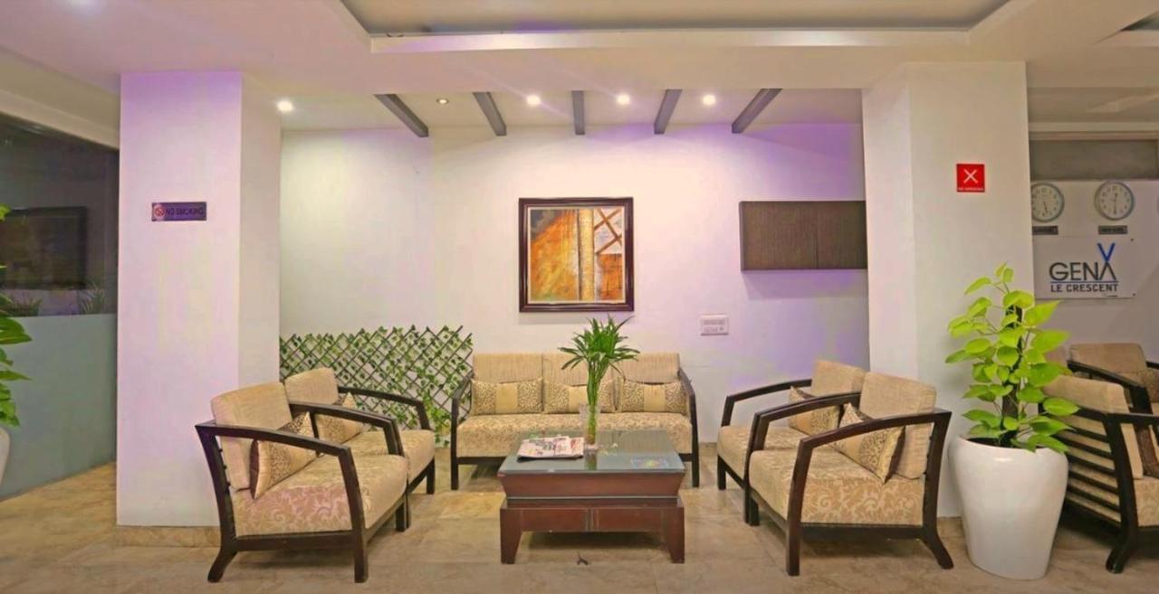 Genx Le Crescent Ghaziabad Hotell Exteriör bild