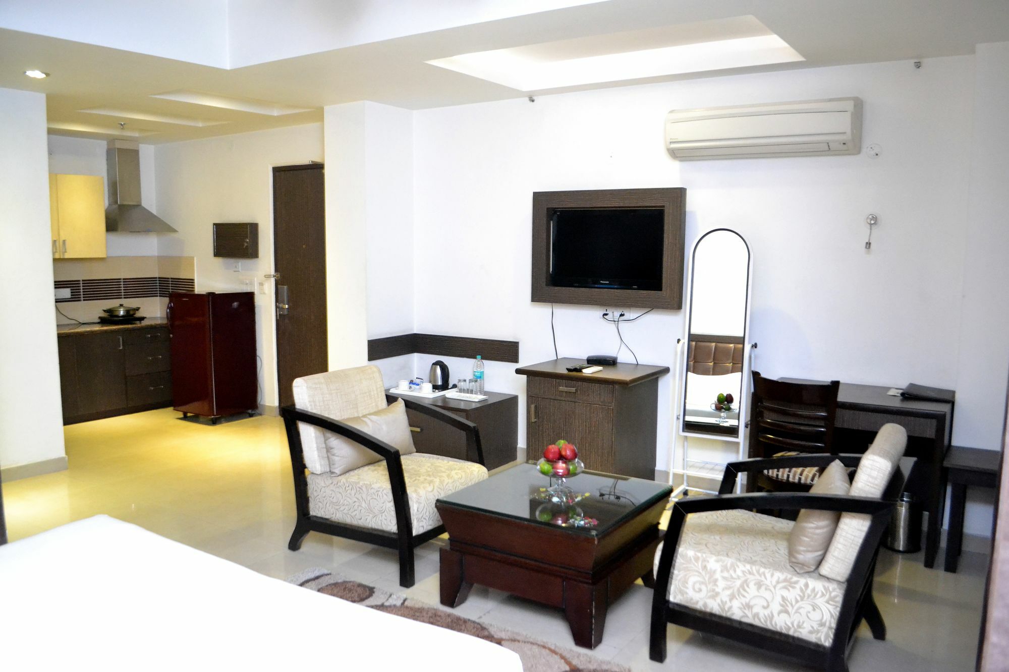 Genx Le Crescent Ghaziabad Hotell Exteriör bild
